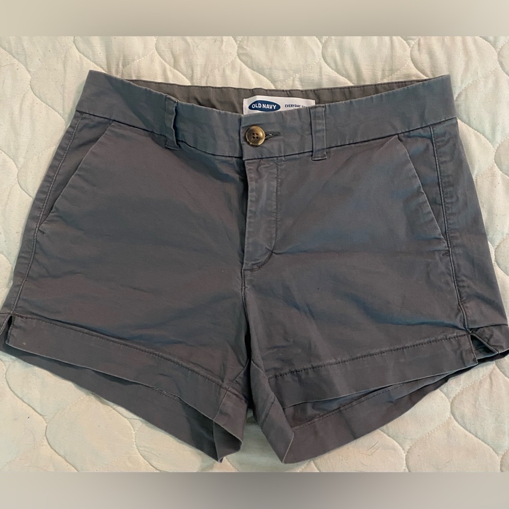 Old Navy Everyday Shorts, Mid Rise, Size 2, Gray